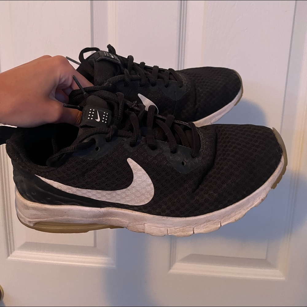 Nike Air tennis shoes